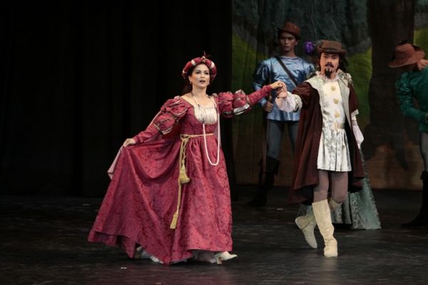 Chin Chin Gutierrez as The Duchess; Marcus Tolentino as The Duke   Photo