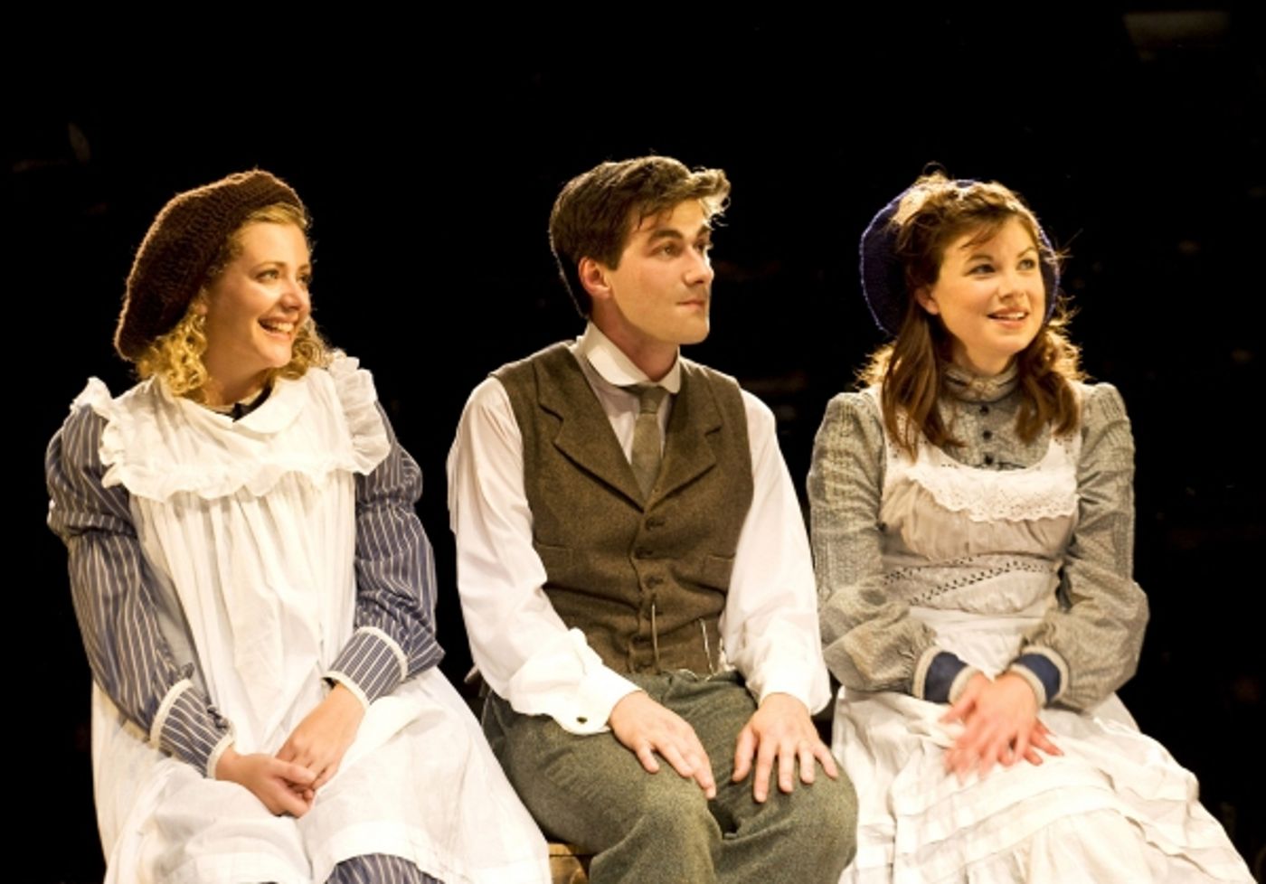 Photo Coverage: THE RAILWAY CHILDREN At Waterloo Station Photo Coverage: THE RAILWAY CHILDREN At Waterloo Station Image