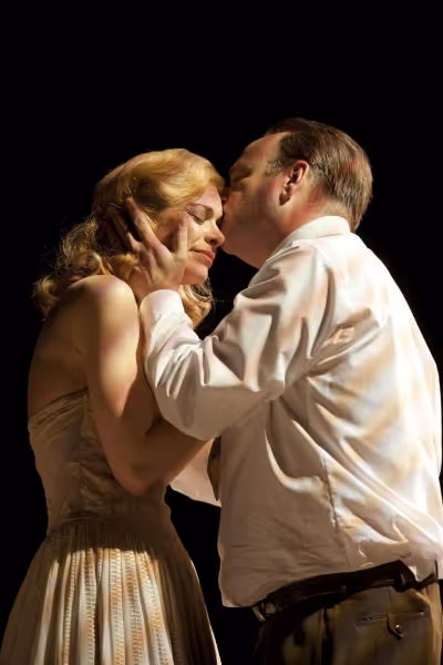 Gretchen Egolf (Blanche DuBois) and Brian Keane Photo