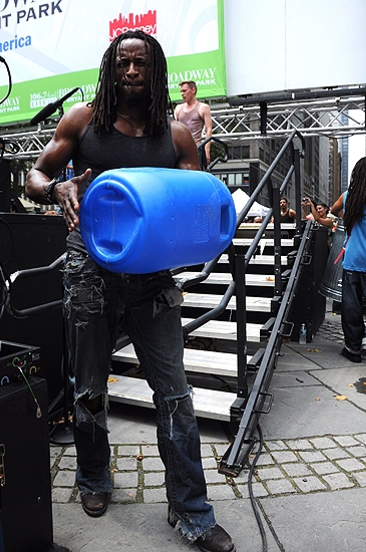 Photo Coverage: PROMISES, HEIGHTS et al. Play Broadway in Bryant Park, 7/8  Image