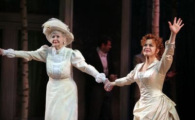 Elaine Stritch and Bernadette Peters Photo