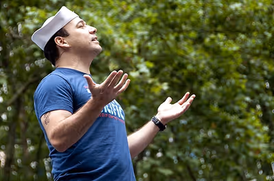 Danny Burstein (South Pacific) Photo