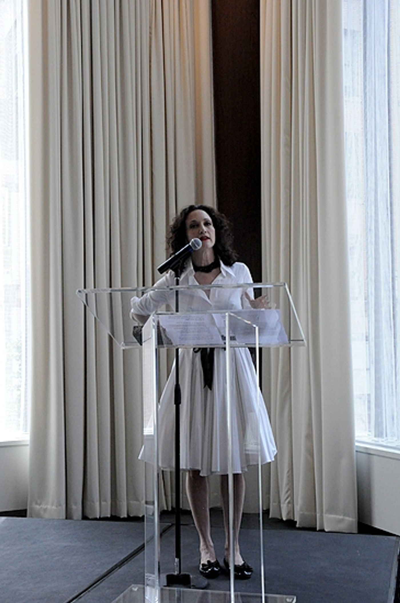 Photo Coverage: Neuwirth Launches 'Morticia's Nails' to Benefit The Actor's Fund  Image