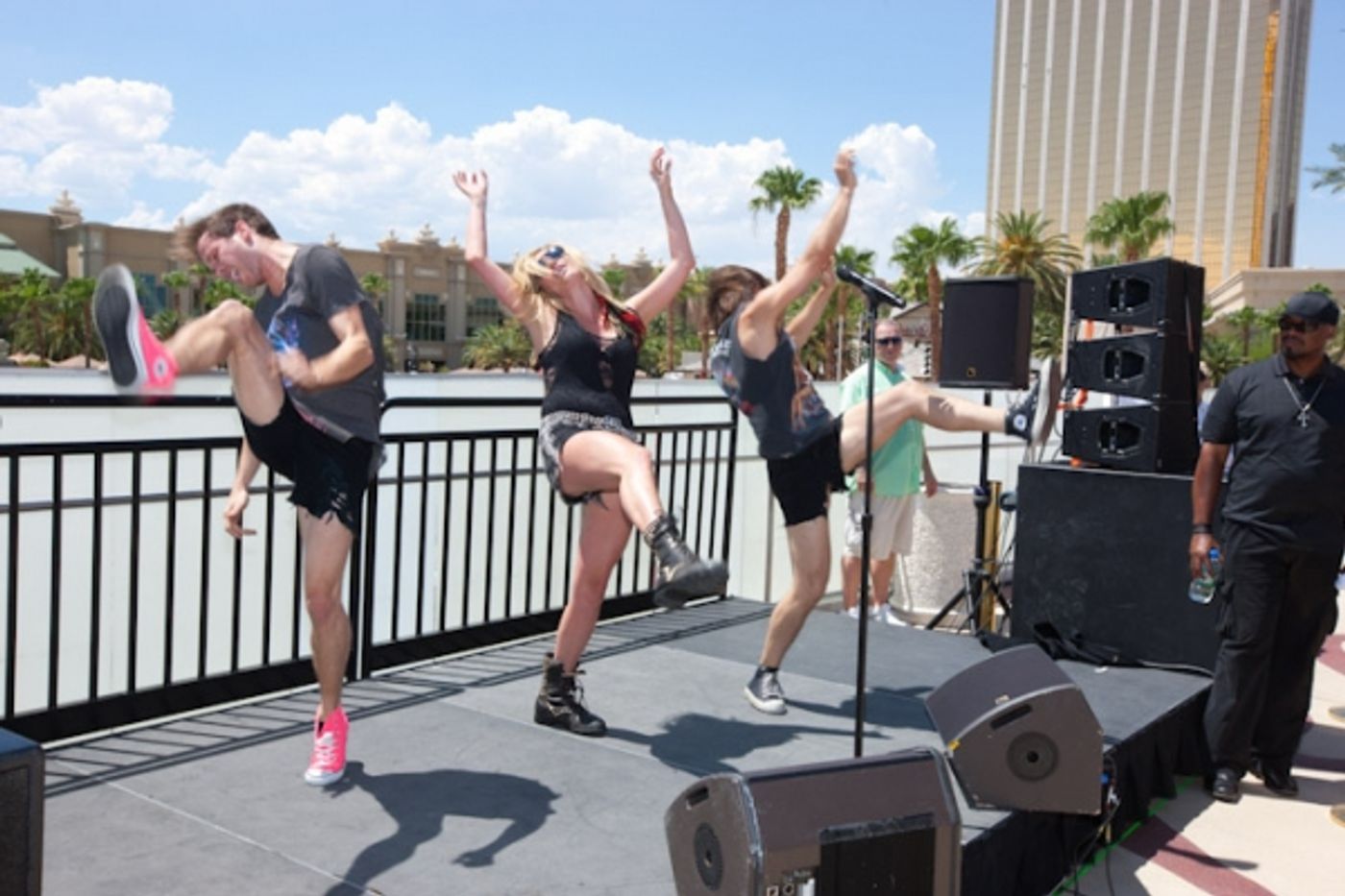 Photo Flash: Ke$ha Takes Over Moorea Beach Club at Mandalay Bay Photo Flash: Ke$ha Takes Over Moorea Beach Club at Mandalay Bay Image