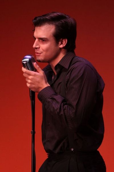Doug Carpenter performs at Upright Cabaret/La Mirada Theatre Photo