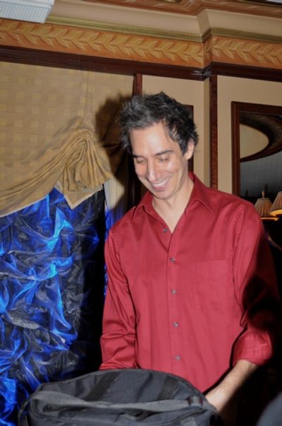 Roger Cohen Photo