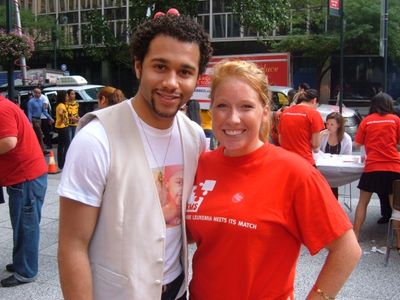 Corbin Bleu with volunteer  Photo