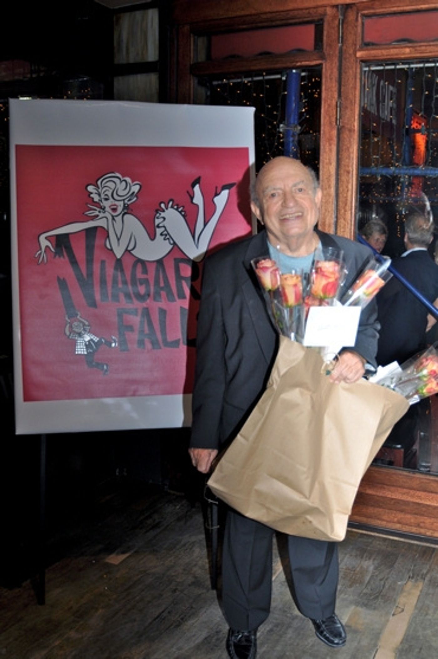 Photo Coverage: VIAGARA FALLS Opens Off-Broadway  Image