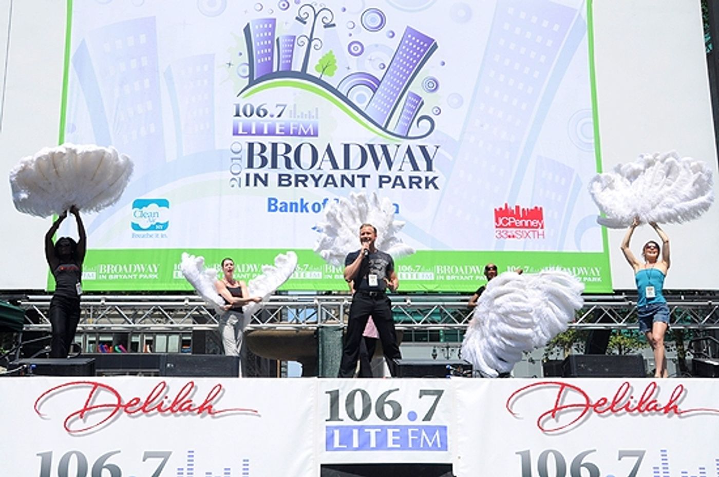 Photo Coverage: Broadway in Bryant Park, July 22  Image
