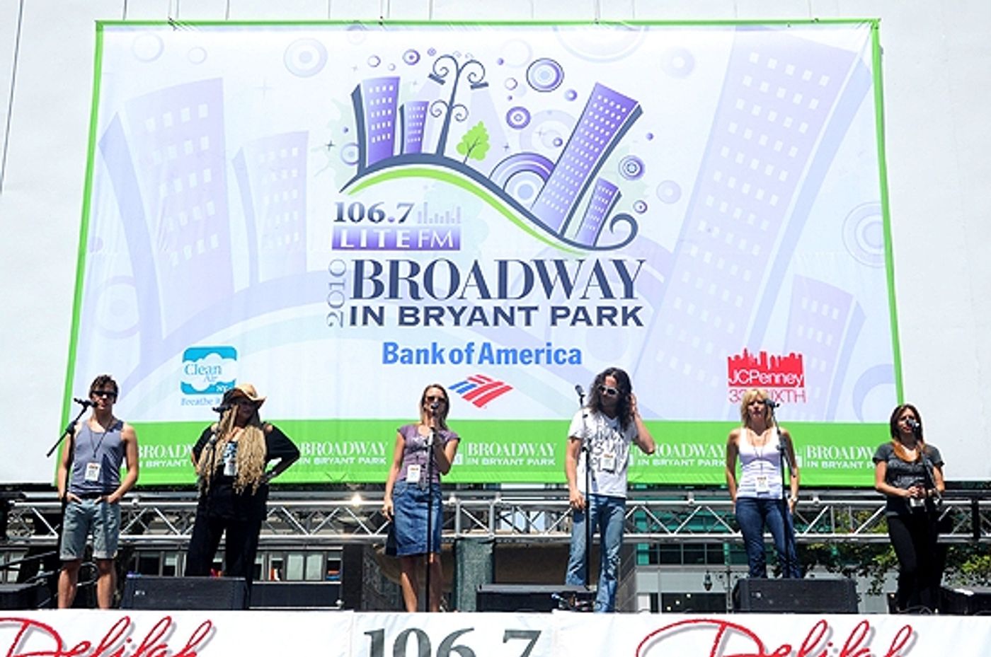 Photo Coverage: Broadway in Bryant Park, July 22  Image