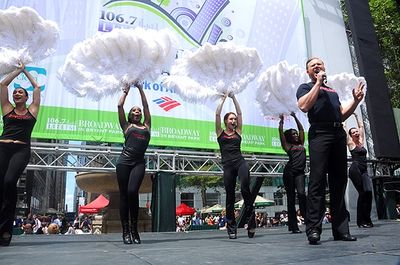 Jason Patrick Sands & the Cast of Chicago Photo