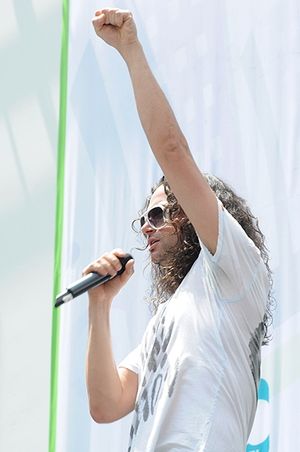 Constantine Maroulis (Rock Of Ages) Photo