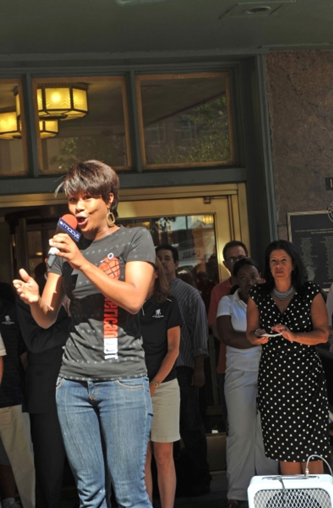 Photo Flash: AMERICAN IDIOT'S Christina Sajous Sings At Macy's Herald Square  Image