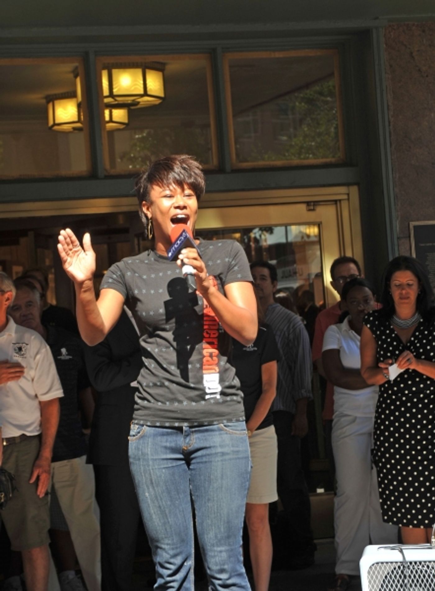 Photo Flash: AMERICAN IDIOT'S Christina Sajous Sings At Macy's Herald Square  Image