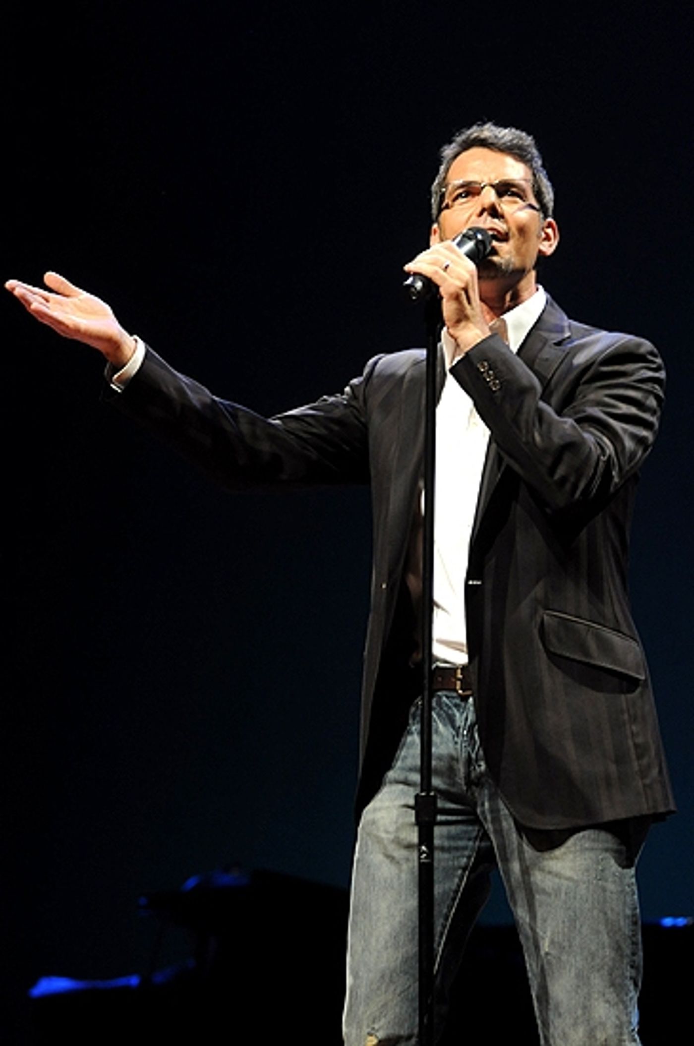 Photo Coverage: Baldwin, Luker, Rapp et al. in 'Broadway Stands Up for Freedom' Concert  Image