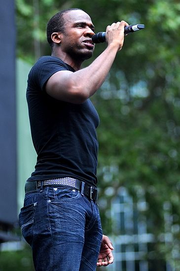 Photos: WICKED, NORMAL, ADDAMS & LION KING Play Broadway In Bryant Park — photo 30 of 49