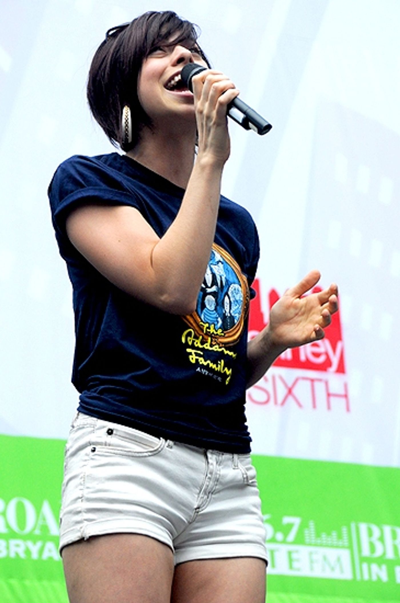 Photo Coverage: WICKED, NORMAL, ADDAMS & LION KING Play Broadway In Bryant Park  Image