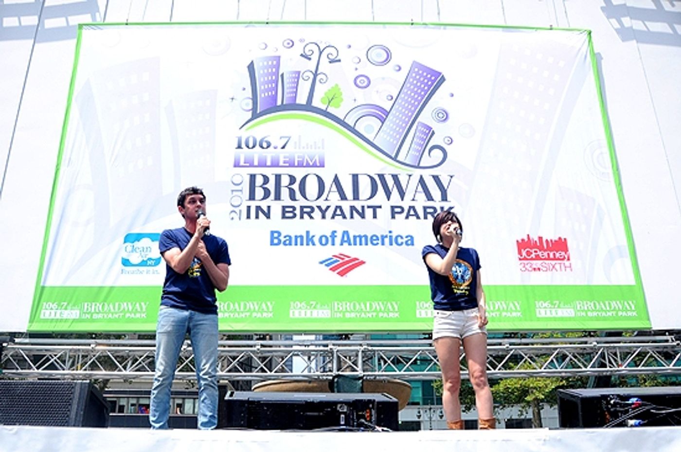 Photo Coverage: WICKED, NORMAL, ADDAMS & LION KING Play Broadway In Bryant Park  Image