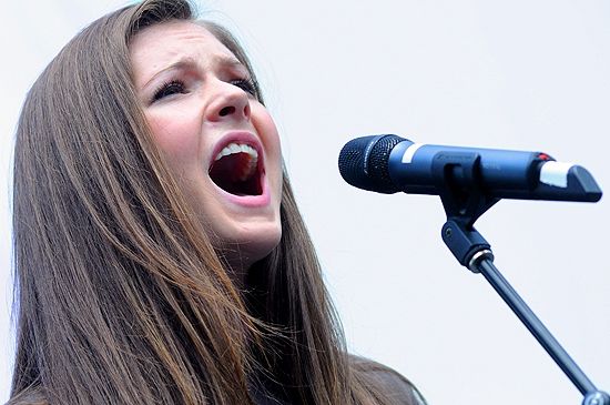 Photos: WICKED, NORMAL, ADDAMS & LION KING Play Broadway In Bryant Park — photo 40 of 49