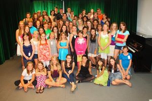Katie Finneran and the students of Broadway Artists Alliance @ BroadwayWorld Katie Finneran and the students of Broadway Artists Alliance Photo