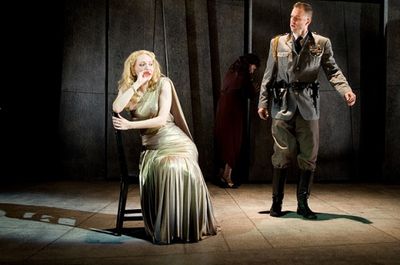 Marianna Bassham (Desdemona), Adrianne Krstansky (Emilia), James Waterston Photo