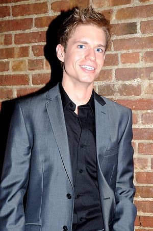 Hunter Ryan Herdlicka @ BroadwayWorld Hunter Ryan Herdlicka Photo