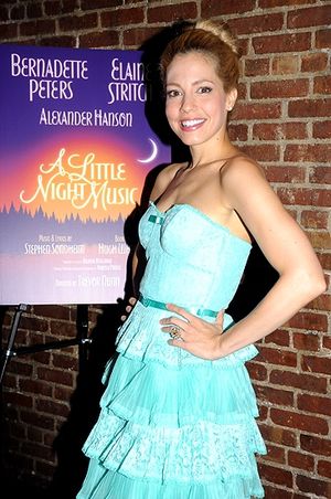 Leigh Ann Larkin @ BroadwayWorld Leigh Ann Larkin Photo