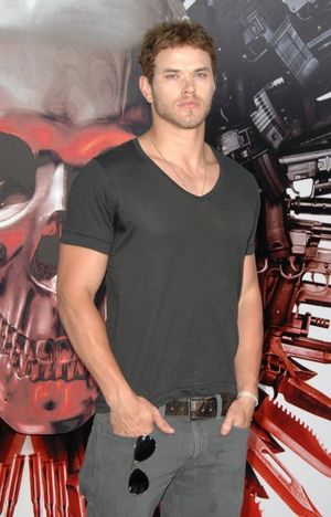 Kellan Lutz Photo