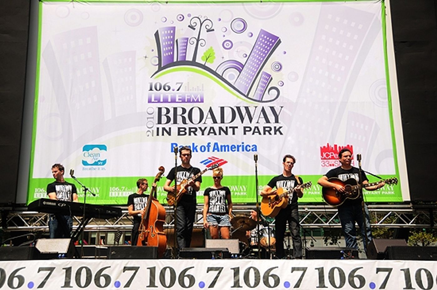 Photo Coverage: QUARTET, FELA!, AVENUE Q & More Play Broadway in Bryant Park! Photo Coverage: QUARTET, FELA!, AVENUE Q & More Play Broadway in Bryant Park! Image