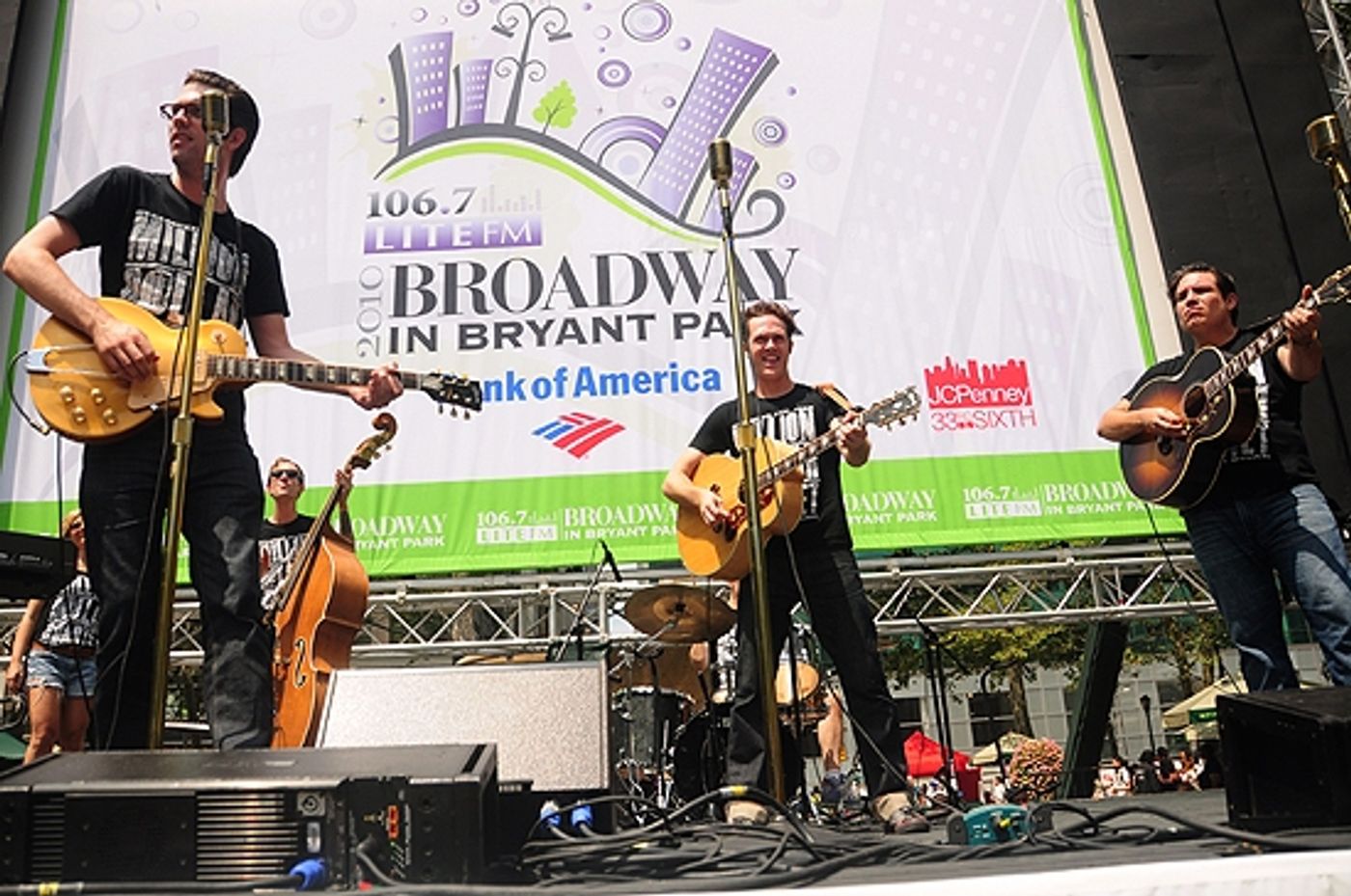 Photo Coverage: QUARTET, FELA!, AVENUE Q & More Play Broadway in Bryant Park! Photo Coverage: QUARTET, FELA!, AVENUE Q & More Play Broadway in Bryant Park! Image
