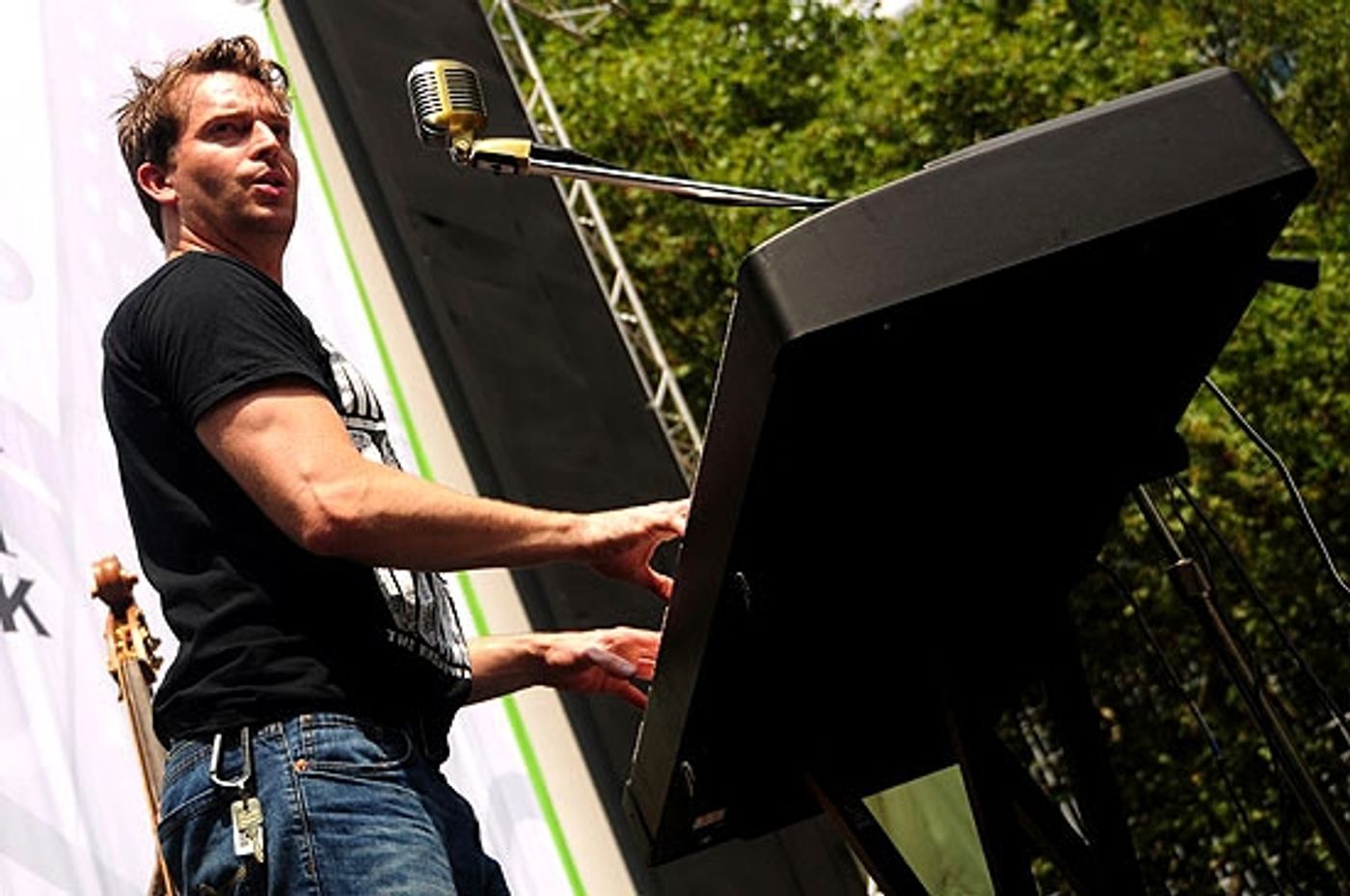 Photo Coverage: QUARTET, FELA!, AVENUE Q & More Play Broadway in Bryant Park! Photo Coverage: QUARTET, FELA!, AVENUE Q & More Play Broadway in Bryant Park! Image