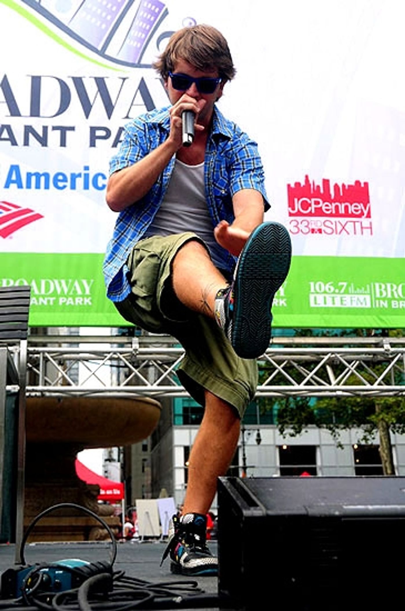 Photo Coverage: QUARTET, FELA!, AVENUE Q & More Play Broadway in Bryant Park! Photo Coverage: QUARTET, FELA!, AVENUE Q & More Play Broadway in Bryant Park! Image