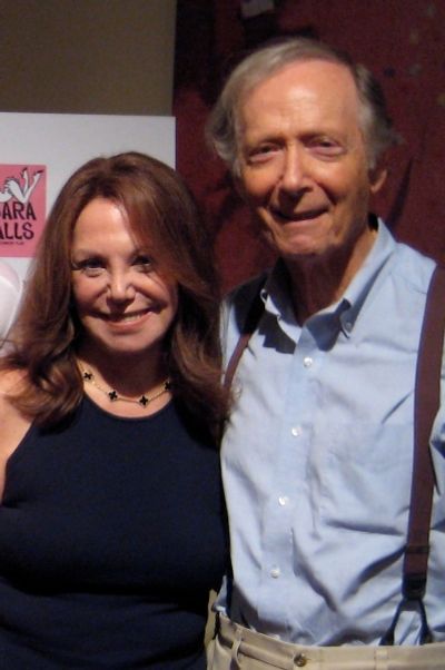 Marlo Thomas and Bernie Kopell following a performance of VIAGARA FALLS at The Little Photo