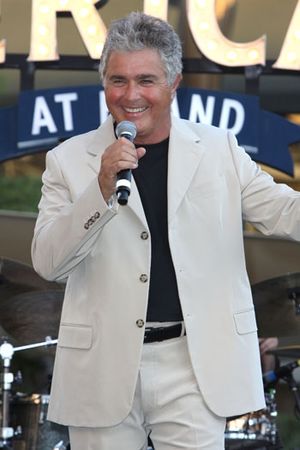 Steve Tyrell at The Americana at Brand @ BroadwayWorld Steve Tyrell at The Americana at Brand Photo