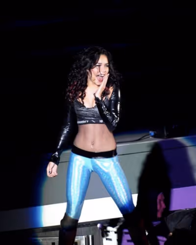 Vanessa Hudgens Photo