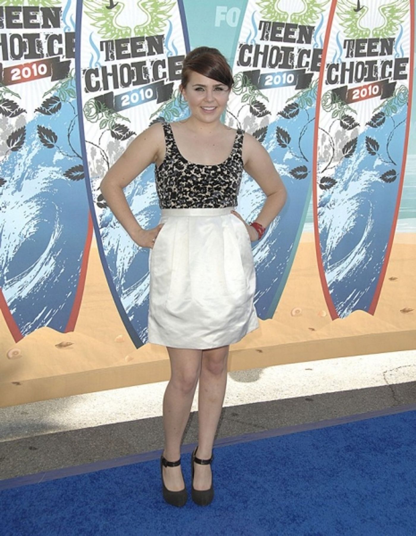 Photo Coverage: 2010 Teen Choice Awards - Arrivals  Image