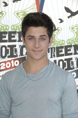 David Henrie Photo