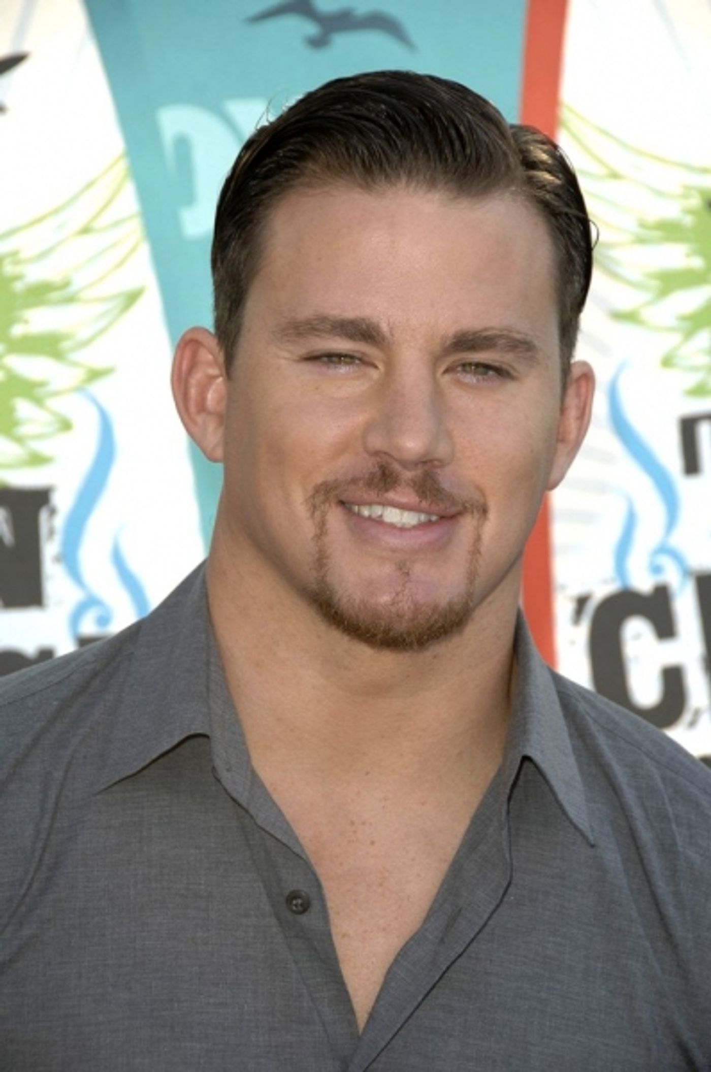 Photo Coverage: 2010 Teen Choice Awards - Arrivals  Image