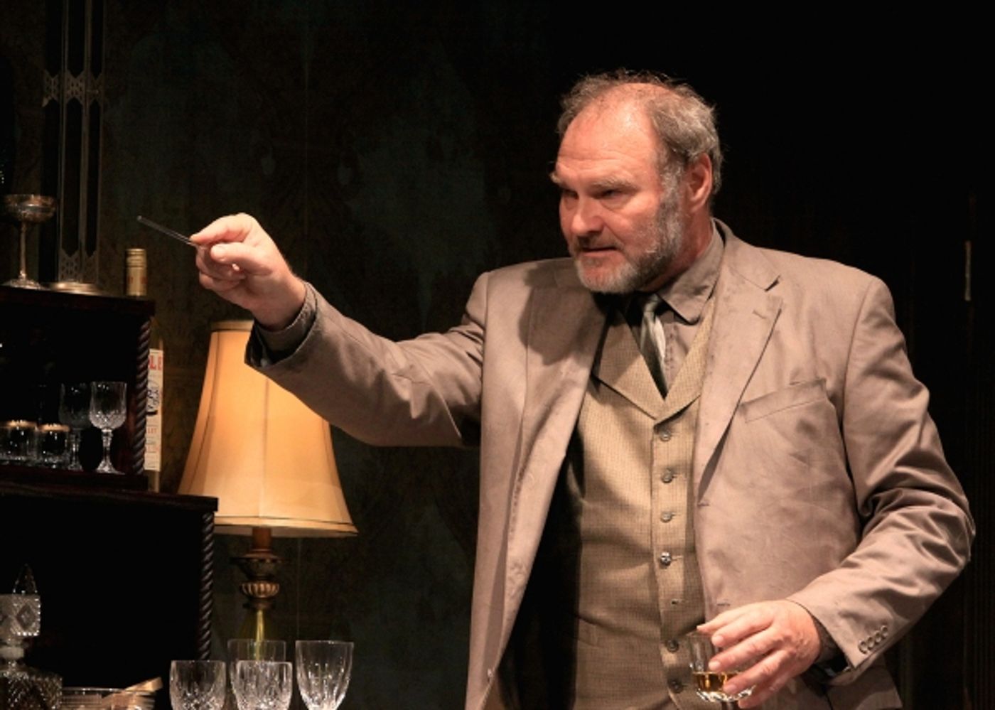 Photo Flash: The Shakespeare Theatre of New Jersey Presents NO MAN'S LAND  Image