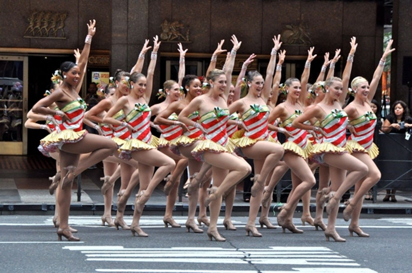 Photo Coverage: Rockettes Kick Off 2010 Radio City Chistmas Spectacular with Nationwide Kickline  Image