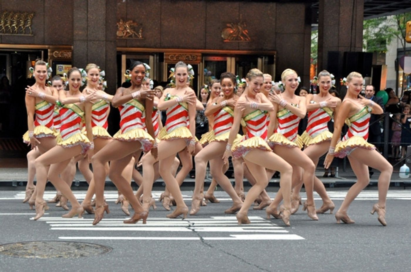 Photo Coverage: Rockettes Kick Off 2010 Radio City Chistmas Spectacular with Nationwide Kickline  Image