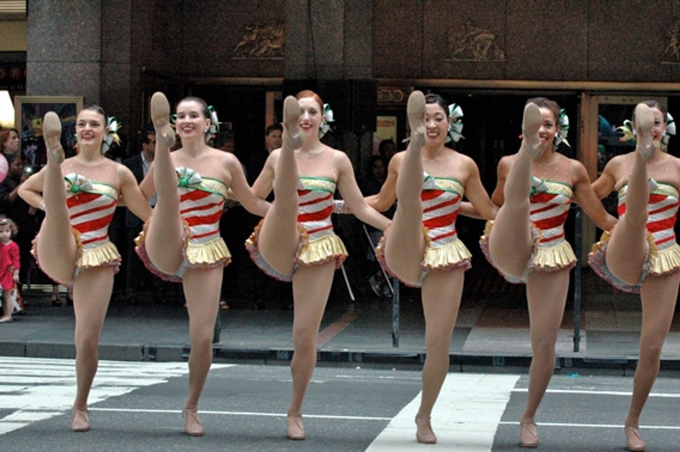 Photo Coverage: Rockettes Kick Off 2010 Radio City Chistmas Spectacular with Nationwide Kickline  Image