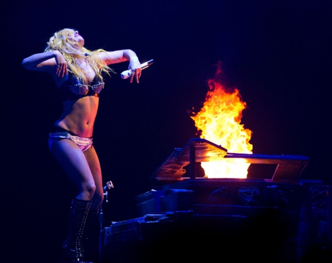 Photo Coverage: Lady Gaga Performs at the MGM Grand  Image