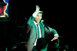 Telly Leung sing Defying Gravity Photo