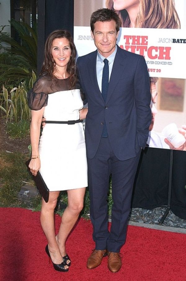 Jason Bateman and wife Amanda Anka Photo