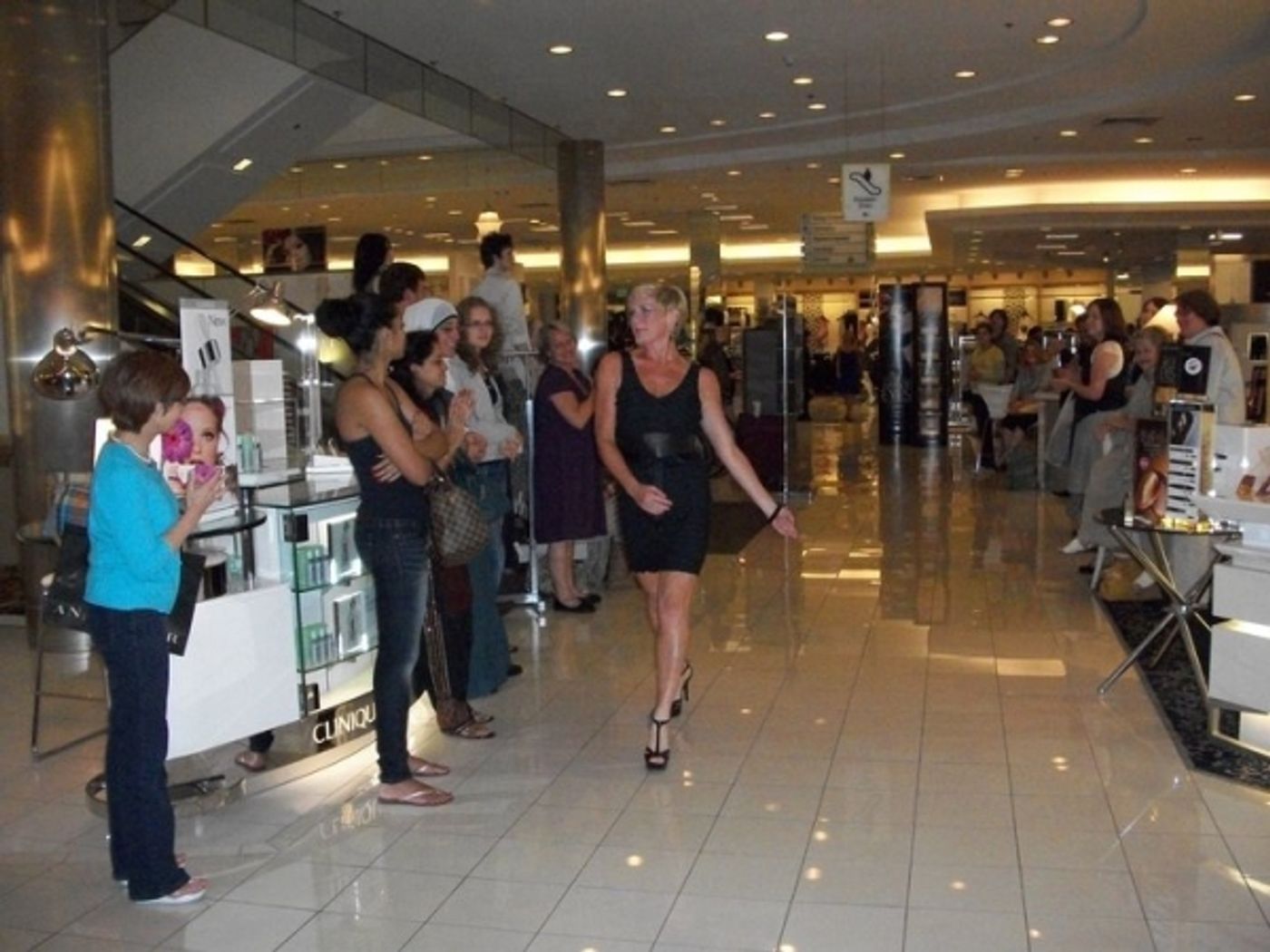 Photo Coverage: The First Night Fashion Extravaganza Photo Coverage: The First Night Fashion Extravaganza Image