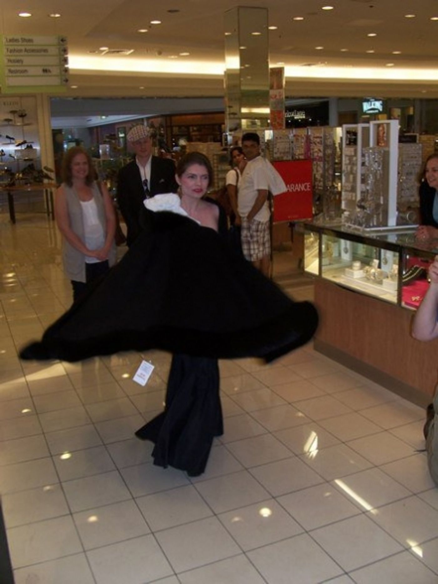 Photo Coverage: The First Night Fashion Extravaganza Photo Coverage: The First Night Fashion Extravaganza Image