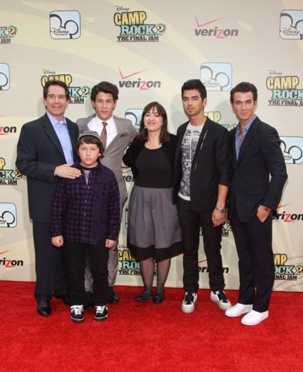 Kevin, Nick and Joe of The Jonas Brothers, along with Gary Marsh, Carolina Lightcap ( Photo