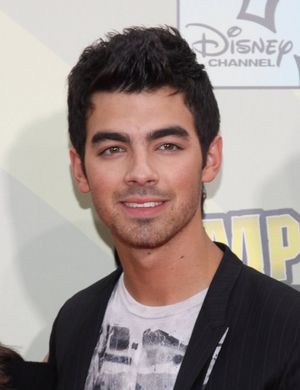 Joe Jonas Photo