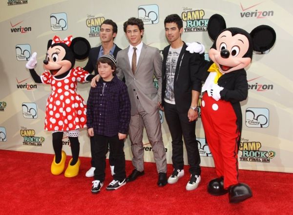 Frankie Jonas, Kevin Jonas, Nick Jonas and Joe Jonas Photo